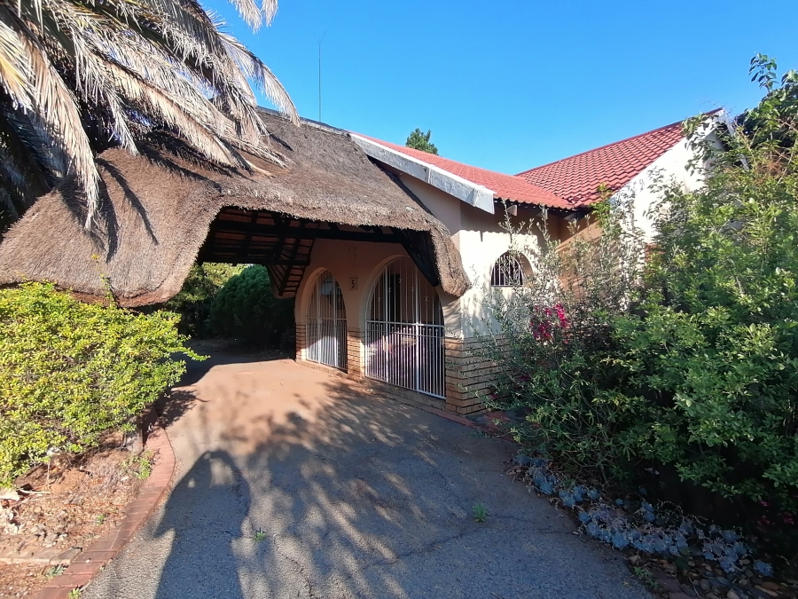 4 Bedroom Property for Sale in Vaal Park North West